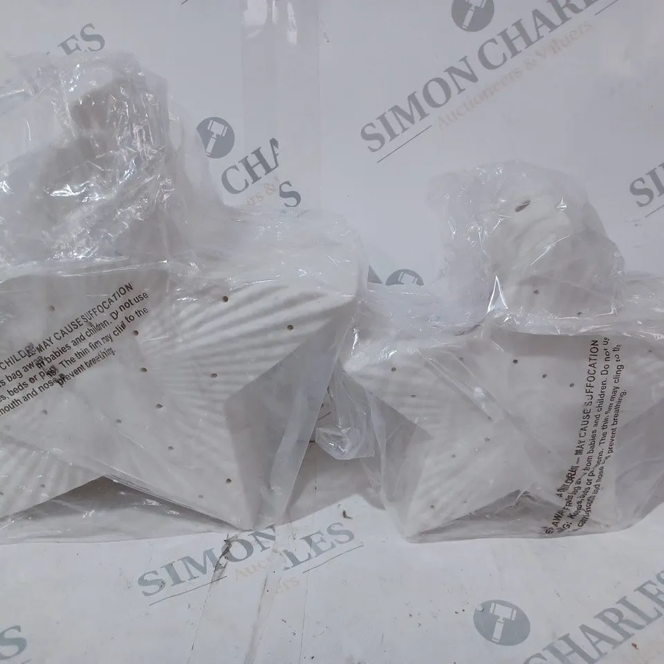 K BY KELLY HOPPEN SET OF 2 LIGHT UP ORNAMENTS, WHITE SPHERES