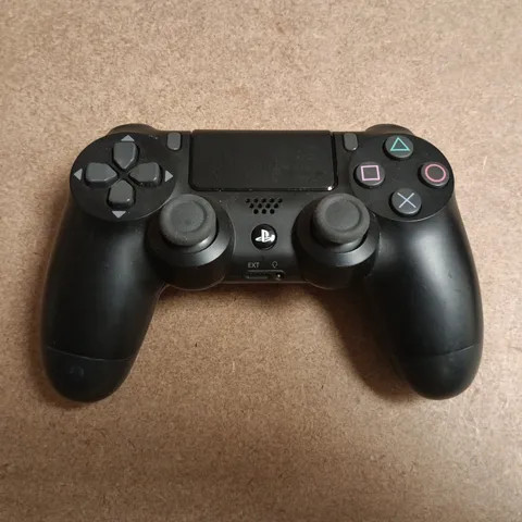 SONY PLAYSTATION 4 DUALSENSE WIRELESS CONTROLLER IN BLACK