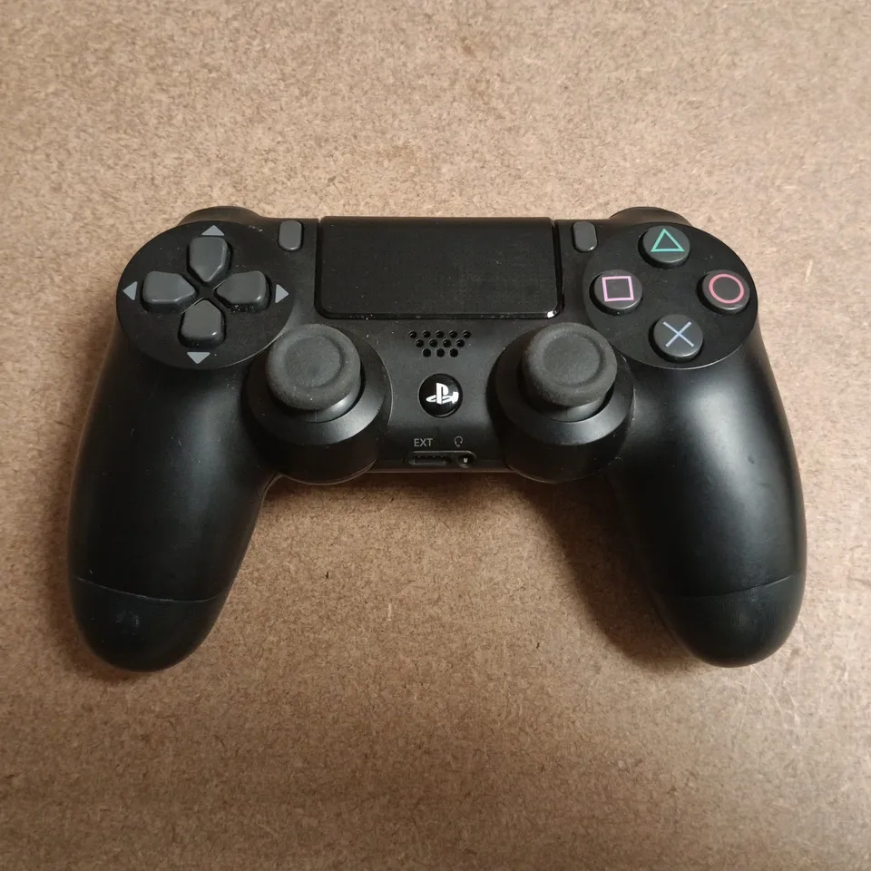 SONY PLAYSTATION 4 DUALSENSE WIRELESS CONTROLLER IN BLACK