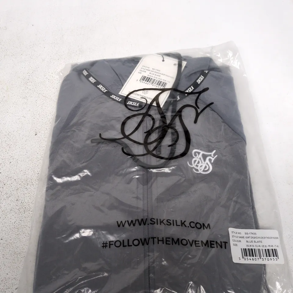 SIKSILK ADAPT CRUSHED NYLON ZIP-THROUGH HOODIE – BLUE SLATE, UK 36 (EU 46)