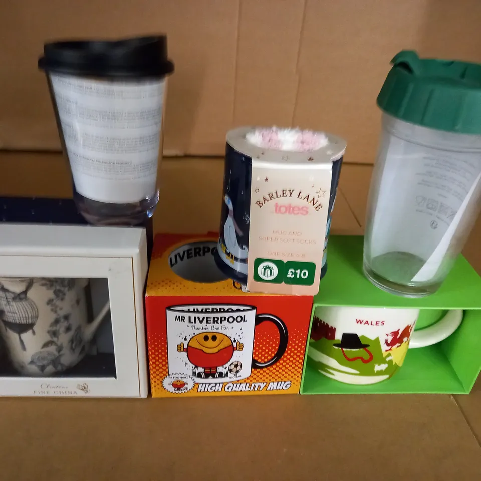 LOT OF 6 ASSORTED CUPS AND GLASSES 