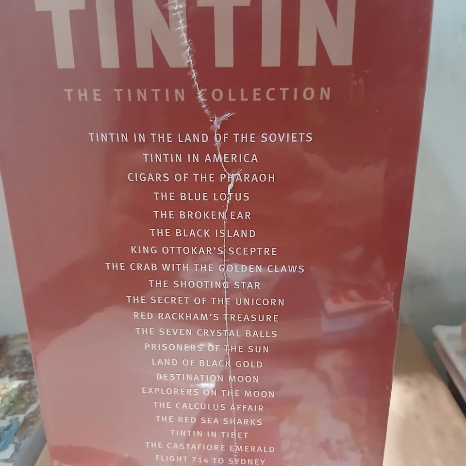TINTIN COLLECTION BOXED SET – THE ADVENTURES OF TINTIN (HERGÉ)