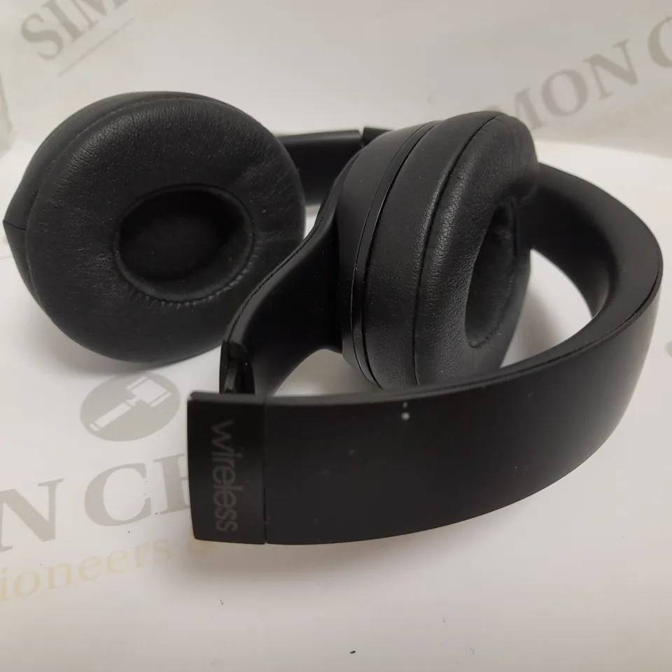 BEATS BY DRE BEATS SOLO 3 HEADPHONES 