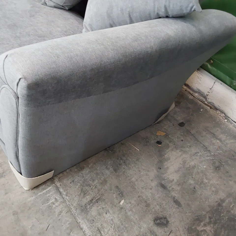 DESIGNER THREE SEATER SOFA WITH SCATTER CUSHIONS GREY FABRIC 