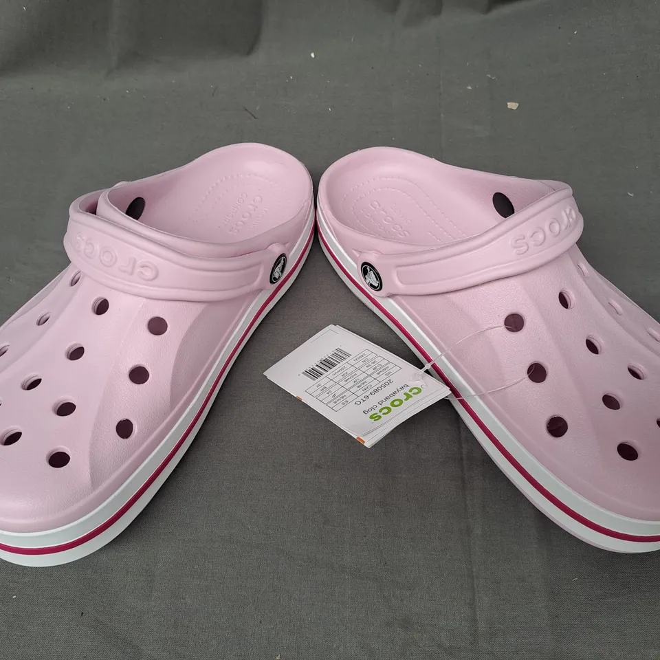 PAIR OF CROCS BAYABAND CLOGS IN PINK UK SIZE M5/W6