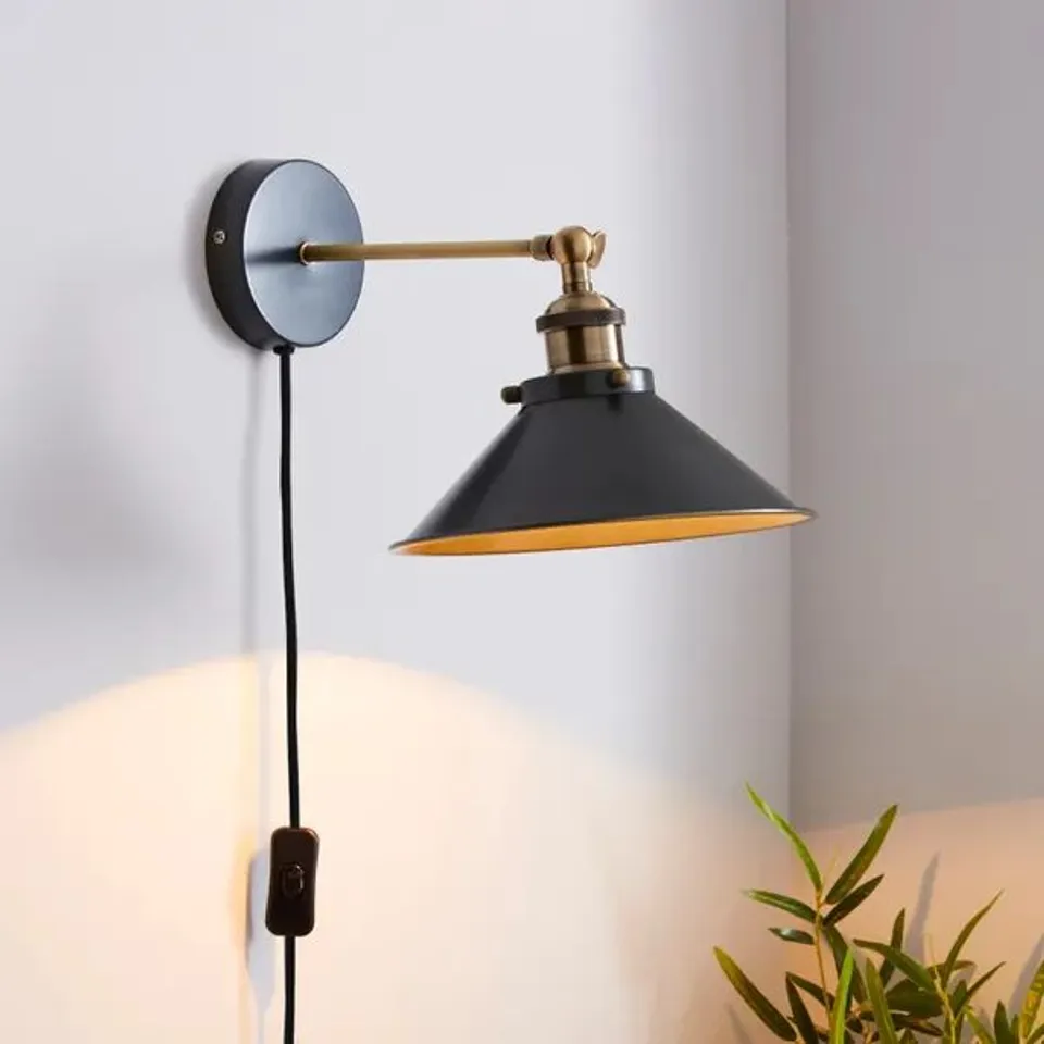 BOXED LOGAN PLUG IN WALL LIGHT