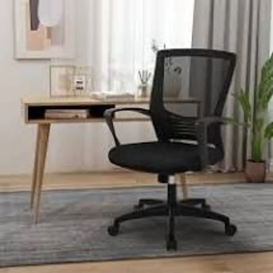 BOXED DESIGNER ERGONOMIC MESH DESK CHAIR