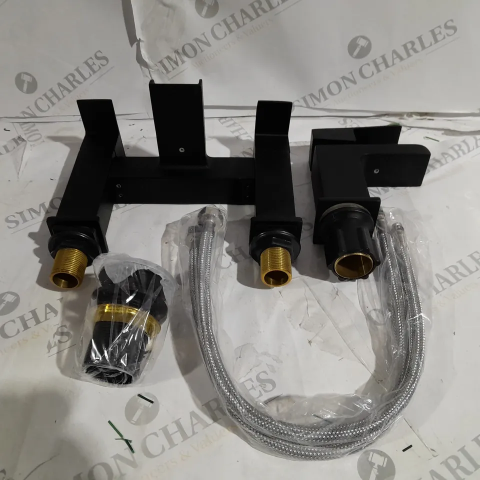 BATHROOM SINK AND BATH TAP SET 