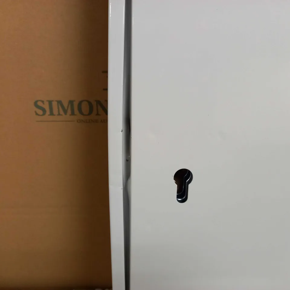 BUTRG WACHTER STERLING KC100HE SINGLE DOOR KEY CABINET, GREY, 100 HOOKS WITH EURO LOCK