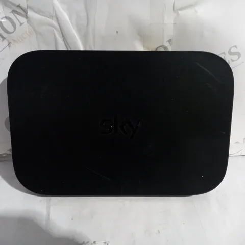 SKY EM150 Q MINI BOX