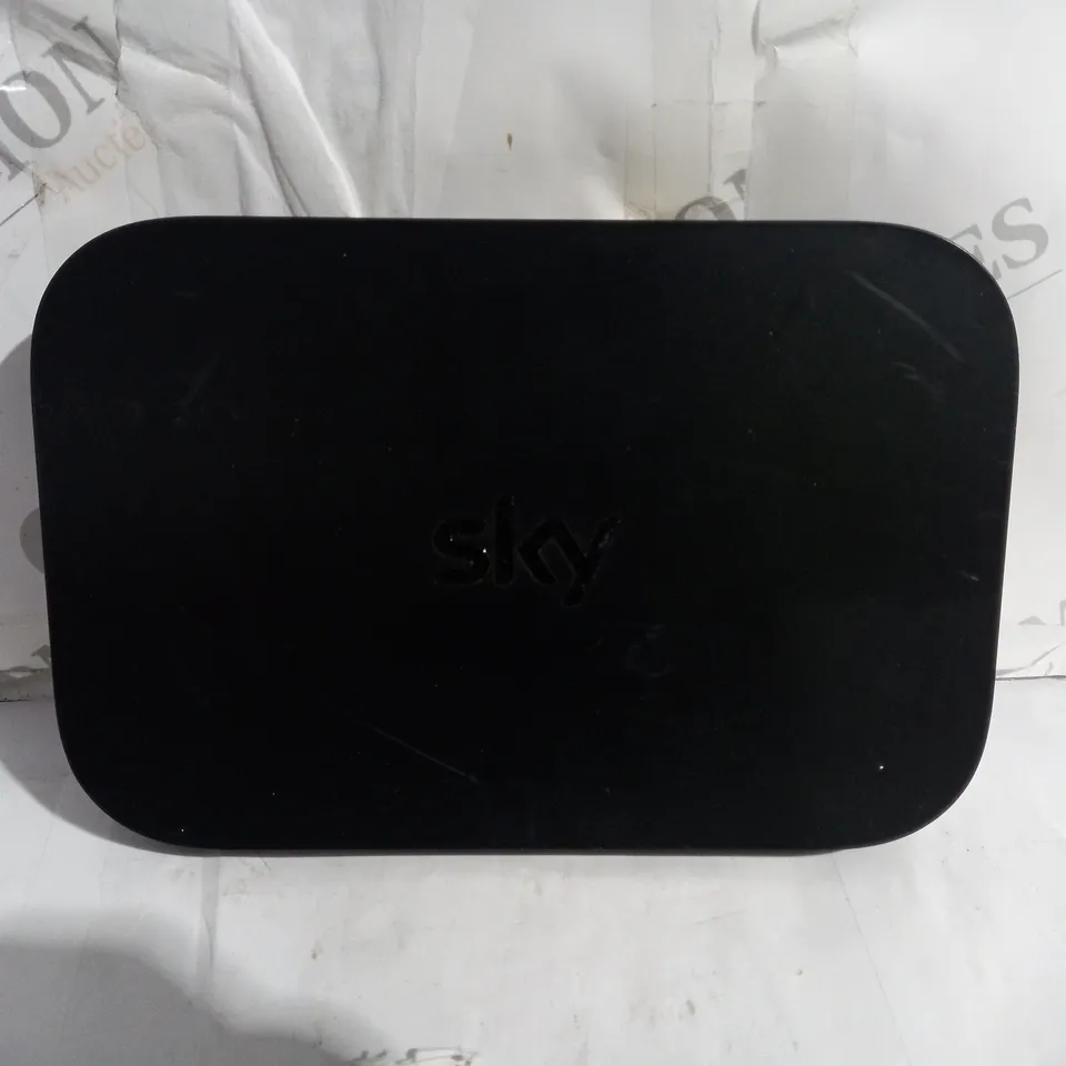 SKY EM150 Q MINI BOX
