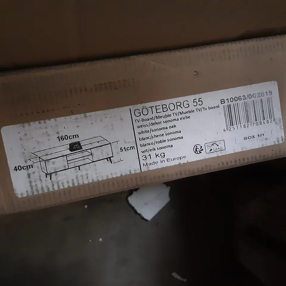 BOXED GOTEBORG 55 TV CONSOLE UNIT (1 BOX)