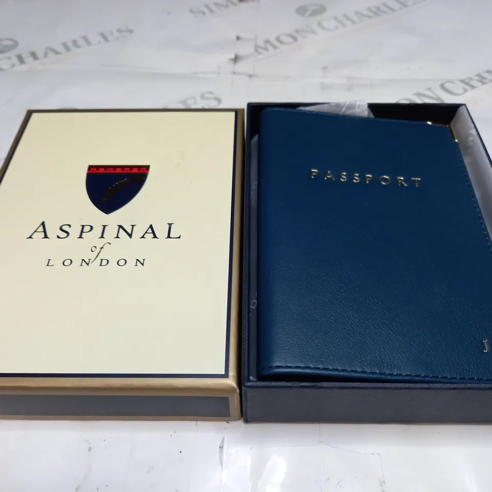 ASPINAL LONDON PASSPORT HOLDER 