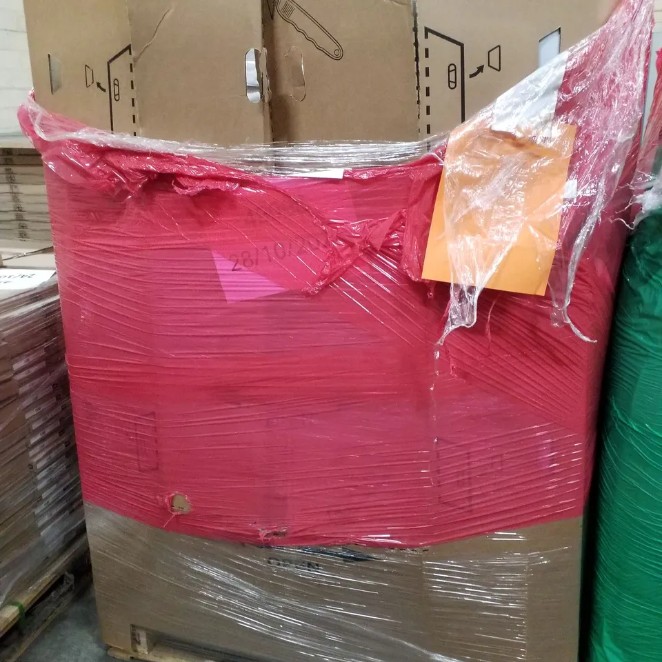 PALLET OF ASSORTED PRODUCTS INCLUDING TENNIS RACKETS, BLACK STRETCHED CANVAS, SHOWER MAT 