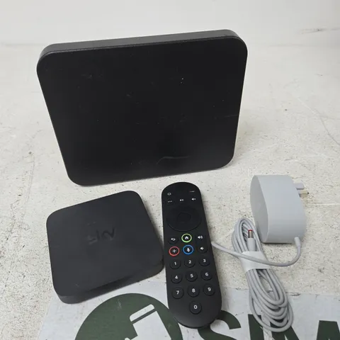 APPROXIMATELY 10 ASSORTED ELECTRICAL PRODUCTS TO INCLUDE ROUTERS, REPLACEMENT REMOTE, POWER SUPPLIES ETC