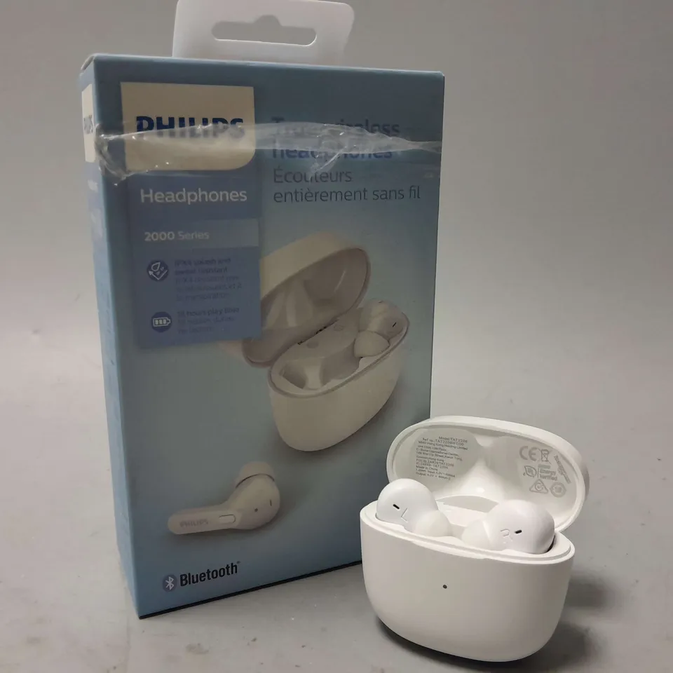 BOXED PHILIPS 2000 SERIES EARBUDS IN WHITE