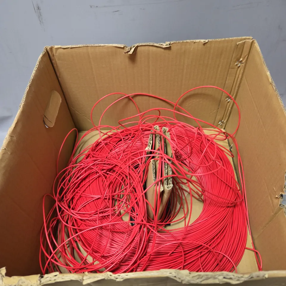 UNISTRAND THIN WALL AUTOMOTIVE CABLE 1,5MM IN RED LENGTH UNKNOWN