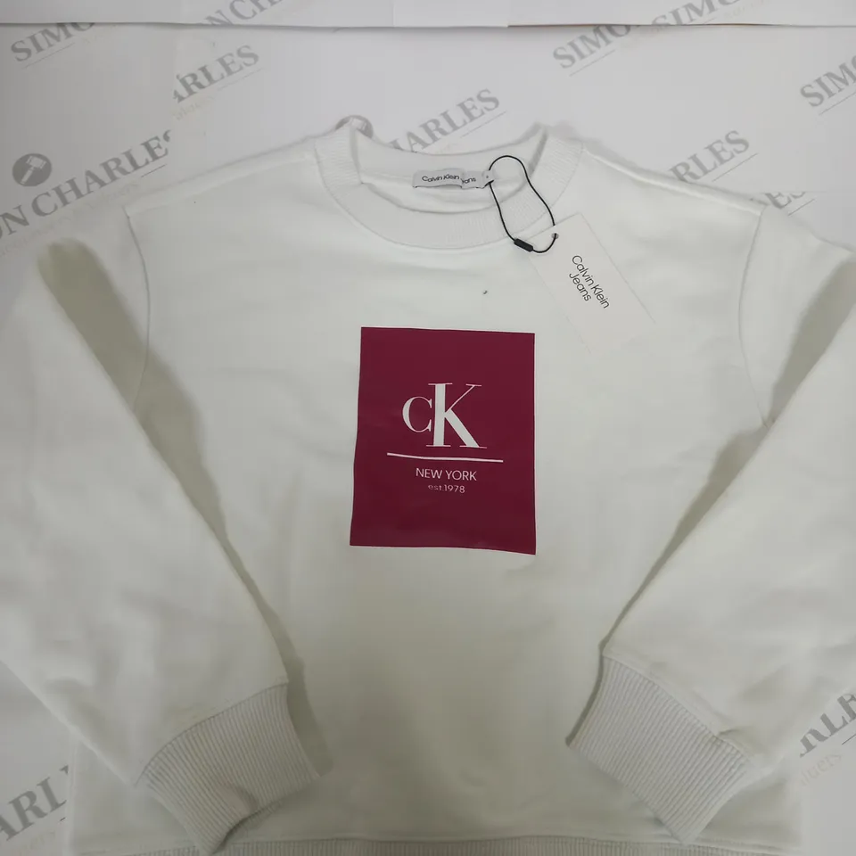 CALVIN KLEIN LONG SLEEVED JUMPER SIZE 8 YEARS