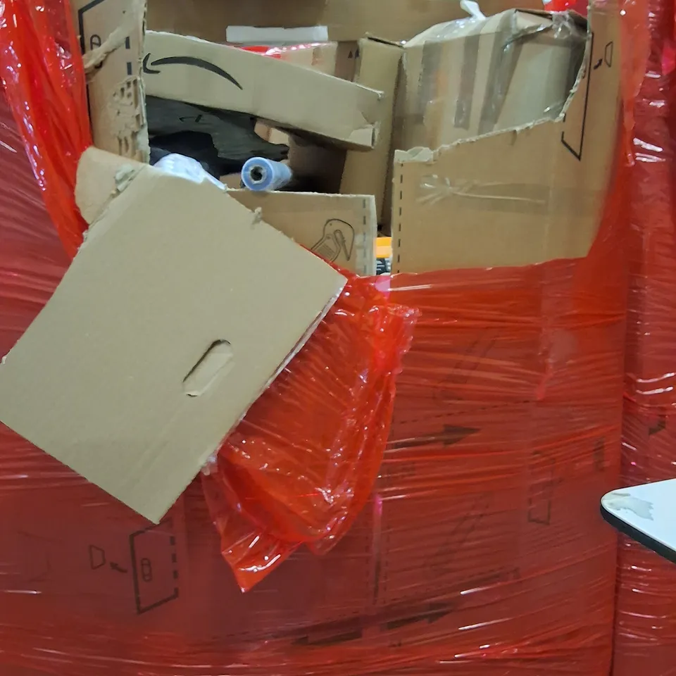 PALLET OF ASSORTED HOUSEHOLD GOODS AND PRODUCTS TO INCLUDE;AREA RUG,ARTFIAL LEAVES,ETC