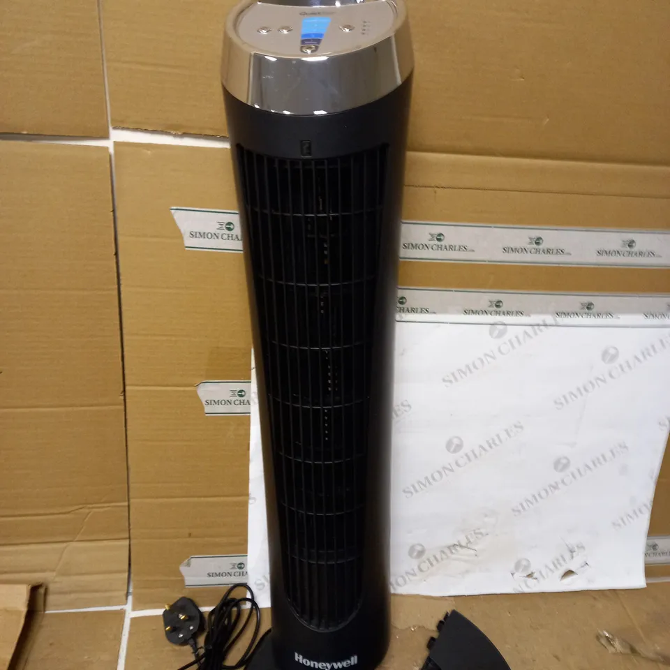 HONEYWELL QUIETSER OSCILLATING TOWER FAN 