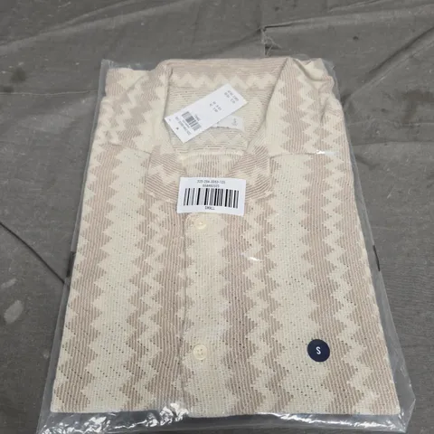 BAGGED HOLLISTER KNITTED SHIRT - SIZE SMALL