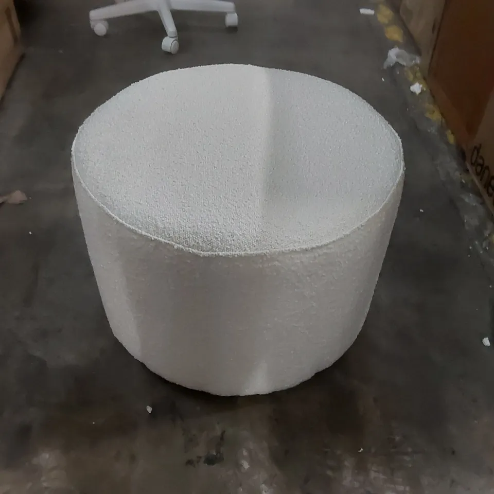 QUALITY DESIGNER IVORY BOUCLÉ ROUND POUF OTTOMAN