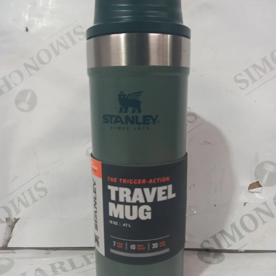 STANLEY CLASSIC SERIES TRIGGER ACTION TRAVEL MUG