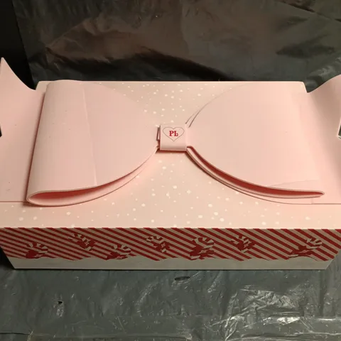 P.LOUISE PINK BOW CHRISTMAS GIFT BOX W. HAIR BOW, EYE MASK, AND VACUUM CUP
