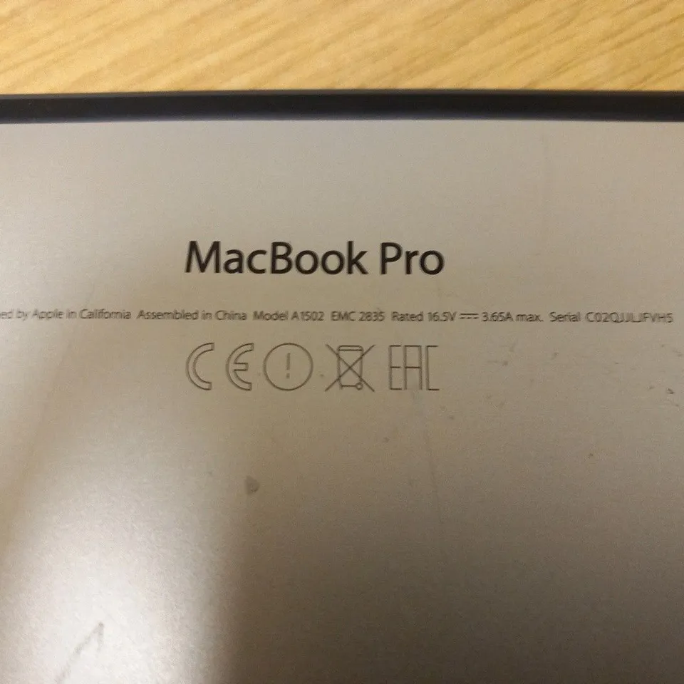APPLE MACBOOK PRO (A1502 EARLY 2015)