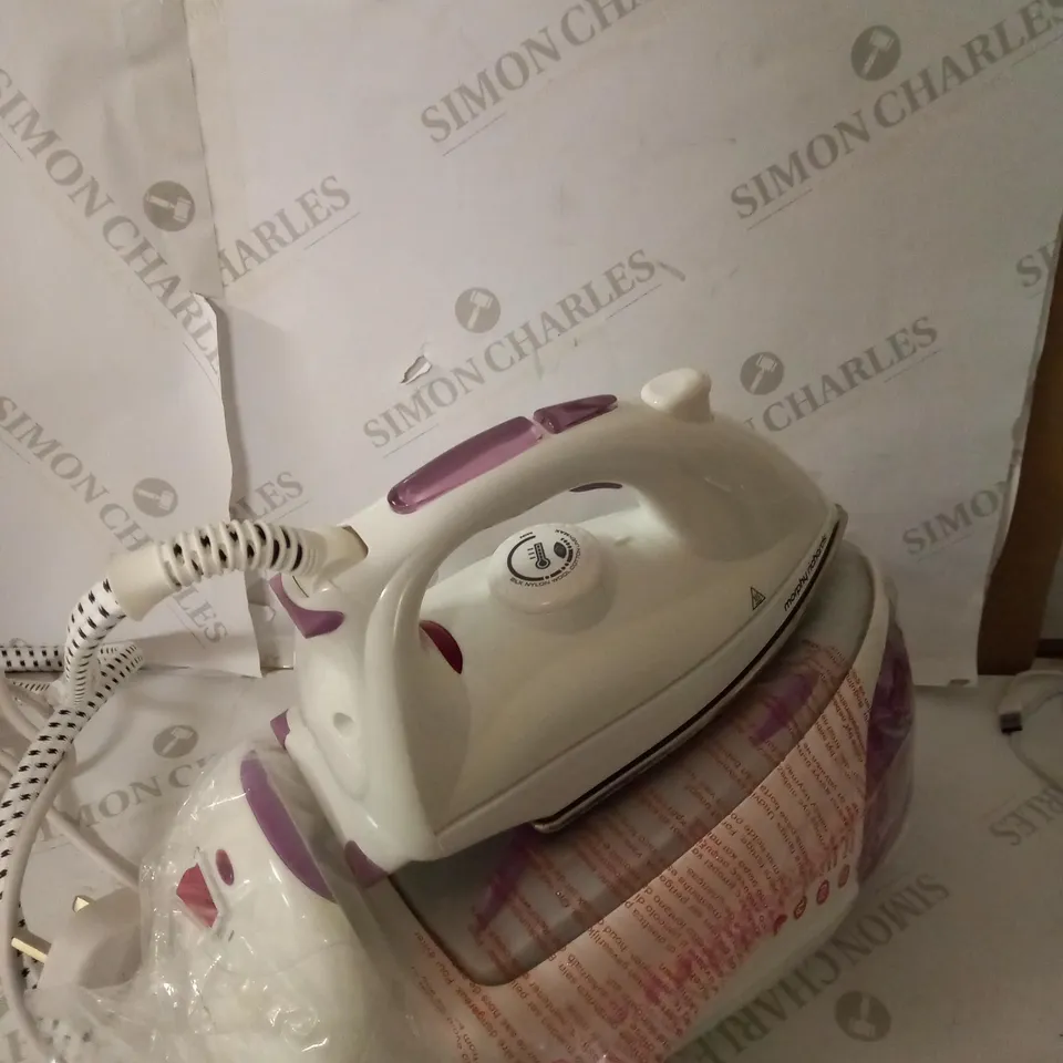 MORPHY RICHARDS JET STEAM GENERATOR IRON PINK/WHITE