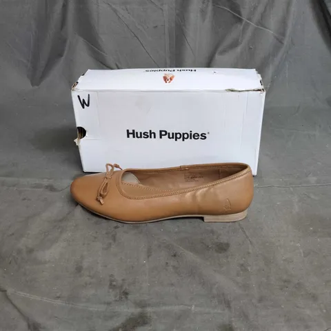 HUSH PUPPIES LEATHER SLIP-ON LOAFER – UK 8 – TAN