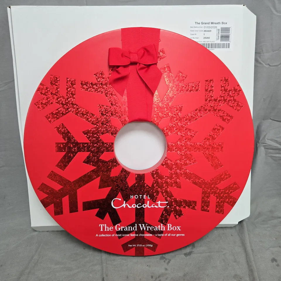 HOTEL CHOCOLAT THE GRAND WREATH BOX