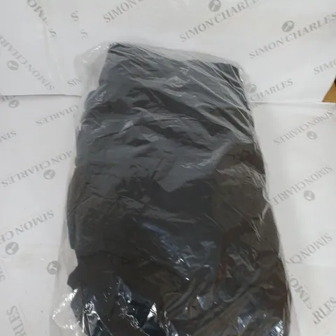 BAGGED IN THE STYLE PUFFER JACKET SIZE UNSPECIFIED