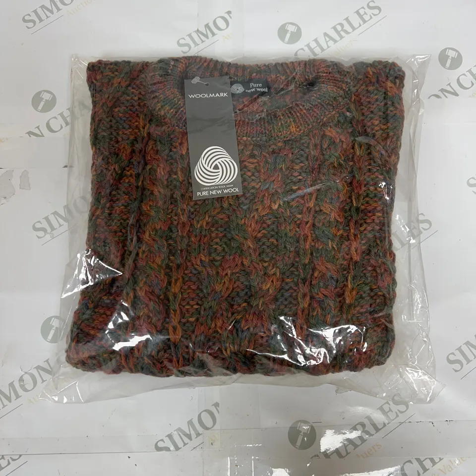 14 AS NEW BAGGED PURE WOOL ROUND NECK CABLE KNIT SWEATSHIRTS IN MULTICOLOUR IN VARIOUS SIZES 