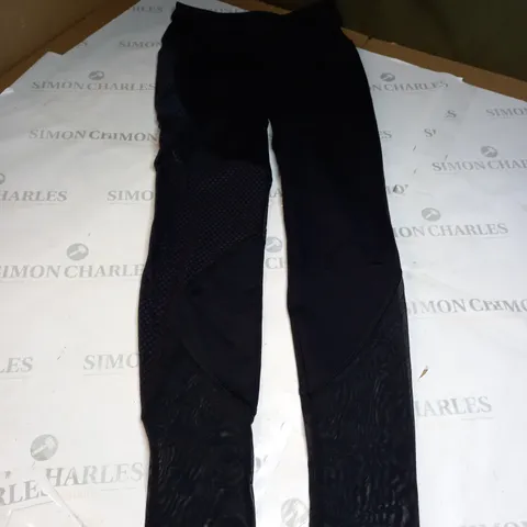 SMALL WILD WARRIOR BLACK LEGGINGS