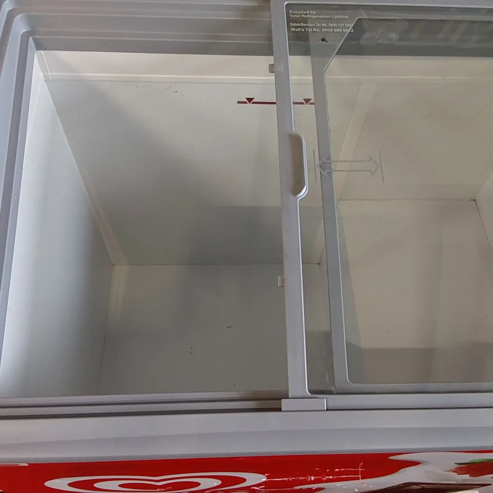 AHT RIO S100 WALLS BRANDED SLIDING GLASS LID CHEST FREEZER