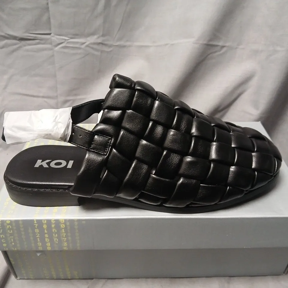 BOXED KOI PROVENCE MENS WEAVED SLINGBACK SANDALS IN BLACK - UK 10
