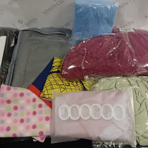LARGE QUANTITY OF ASSORTED HOME FABRIC ITEMS