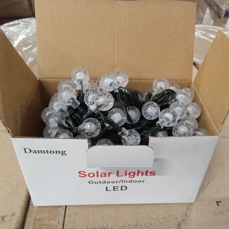 PALLET TO CONTAIN A VERY LARGE QUANTITY OF SOLAR STRING LIGHTS 
