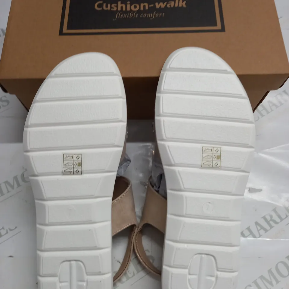 BOXED PAIR OF CUSHION-WALK EMBELLISHED STRAPPY SANDALS IN GOLD - 7