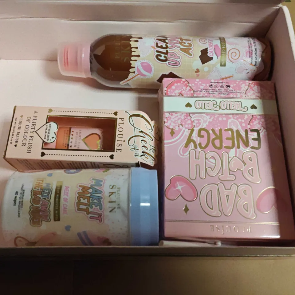 PLOUISE 4-PIECE COSMETIC SET TO INCLUDE LIP CONDITIONER, LIQUID BLUSH AND MAKEUP WIPES