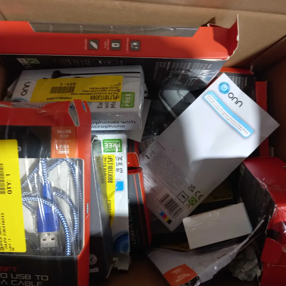 LOT OF APPROXIMATELY 20 ASSORTED HOUSEHOLD ITEMS TO INCLUDE BLACKWEB WIRELESS MOUSE, MIXX STREAMBUDS LX TRUE WIRELESS EARBUDS, SKY Q REMOTE CONTROL, ETC