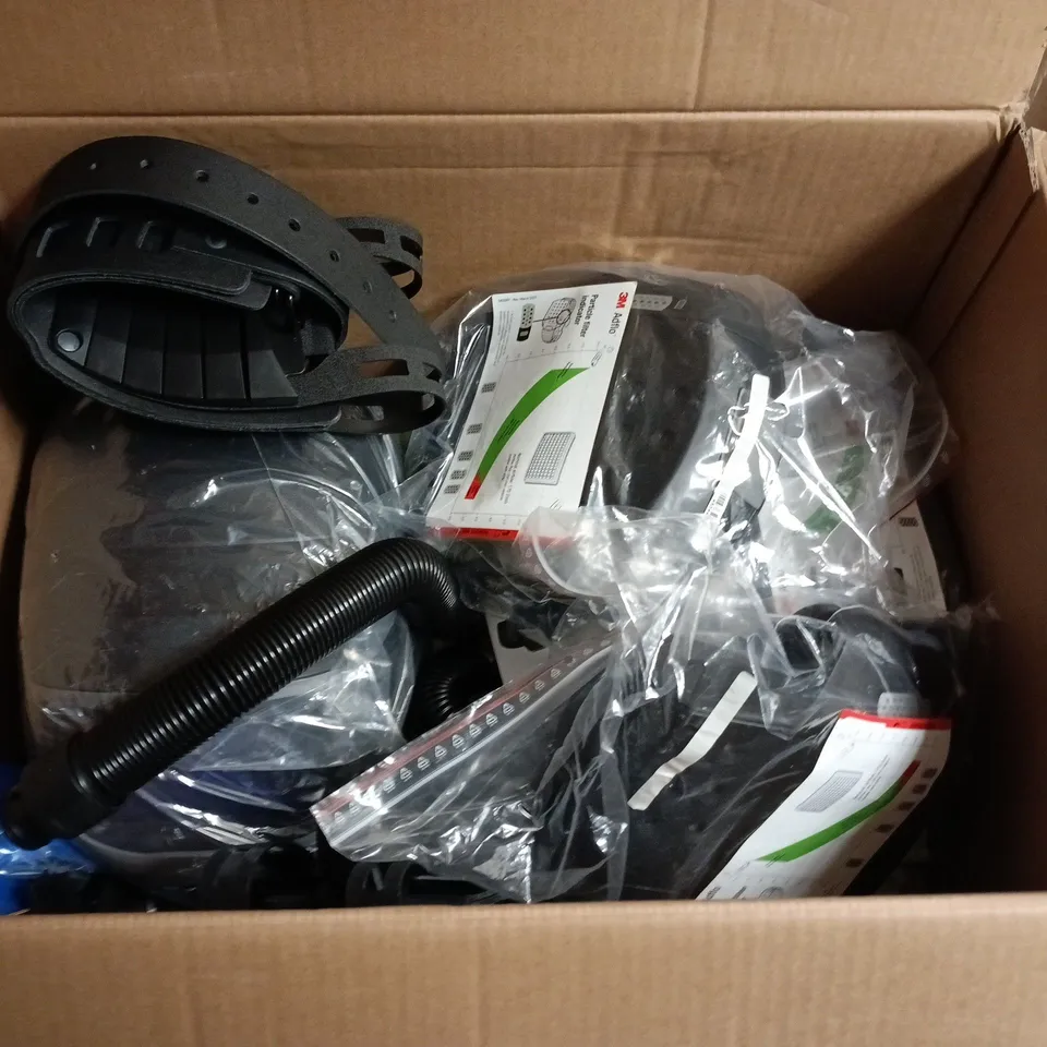 LARGE QUANTITY OF AN ASSORTMENT OF 3M SPEEDGLAS RESPIRATOR GEAR - COLLECTION ONLY 