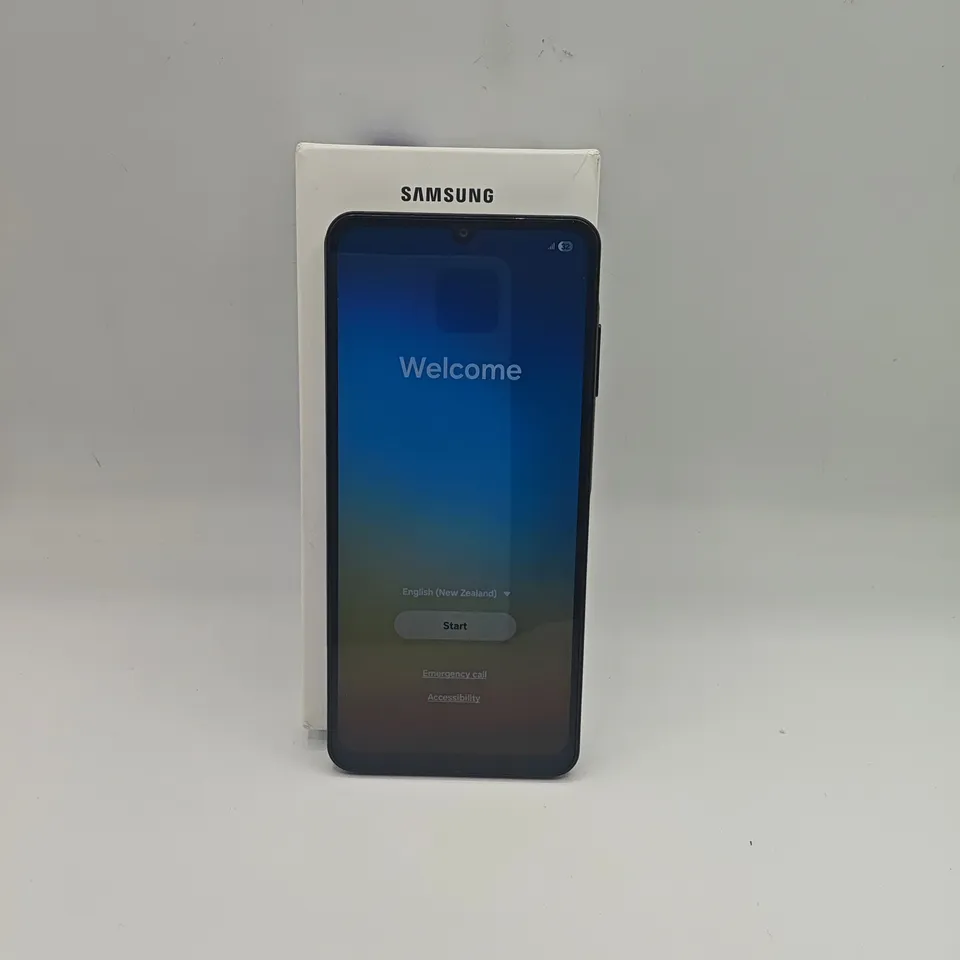 BOXED SAMSUNG GALAXY A06 4/128GB IN BLACK - SM-A066B