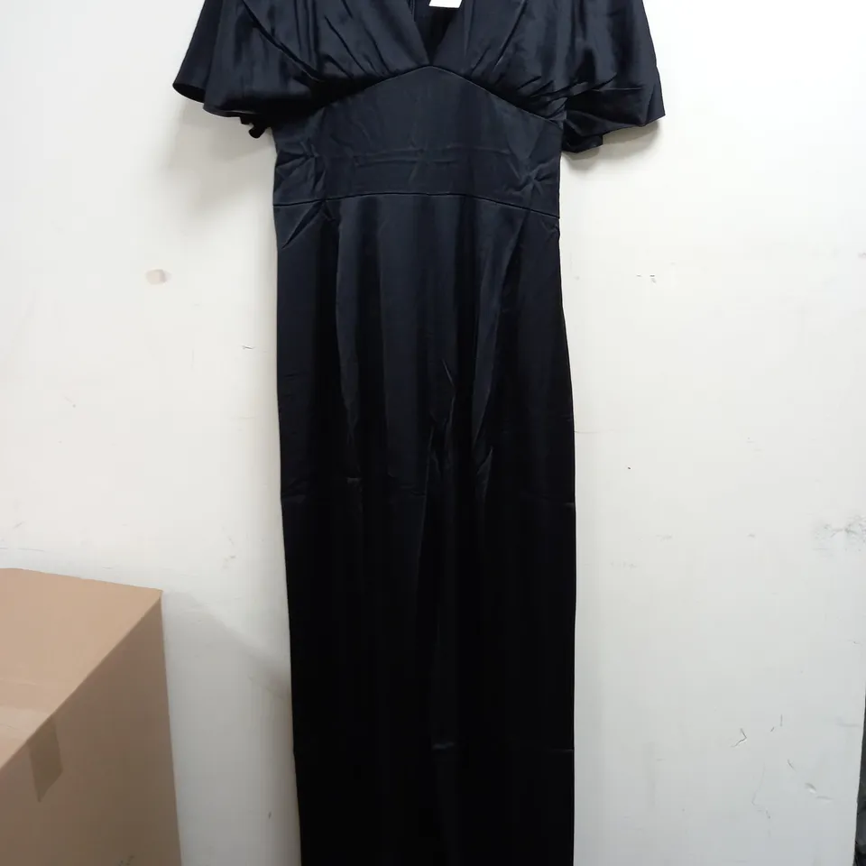 ABERCROMBIE & FITCH BACK HALF ZIP DRESS WITH LEGS IN BLACK - MEDIUM