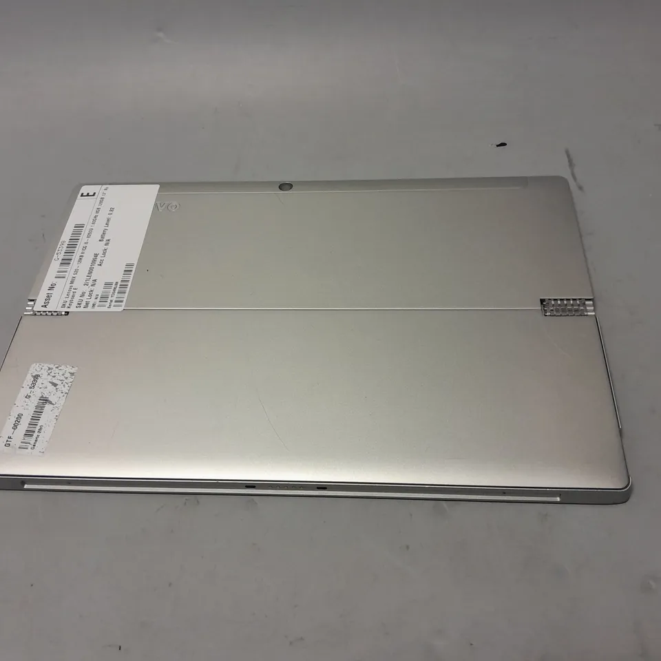 LENOVO MIIX 520 TABLET WITH 12" SCREEN