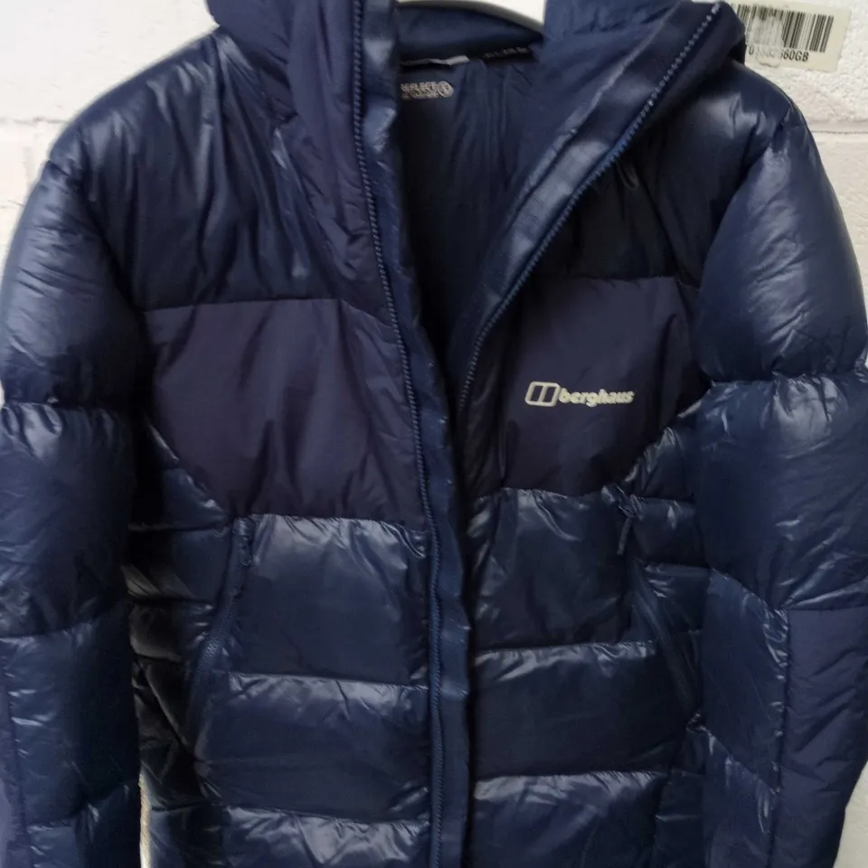 BERGHAUS NAVY PUFFER JACKET – UK SIZE S