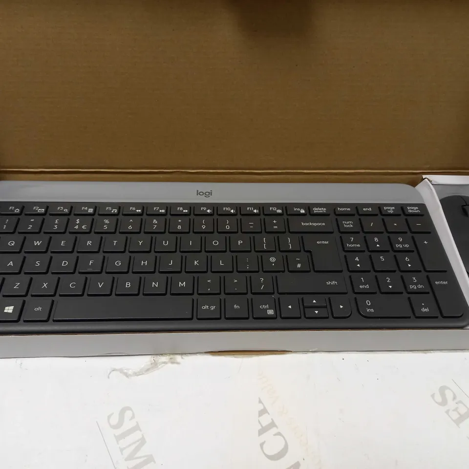 LOGITECH MK470 SLIM WIRELESS KEYBOARD & MOUSE