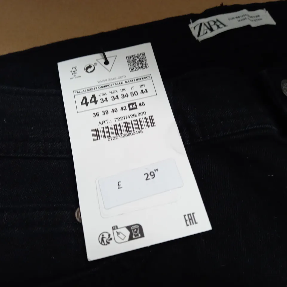 ZARA SKINNY FIT BLACK JEANS - EUR 44