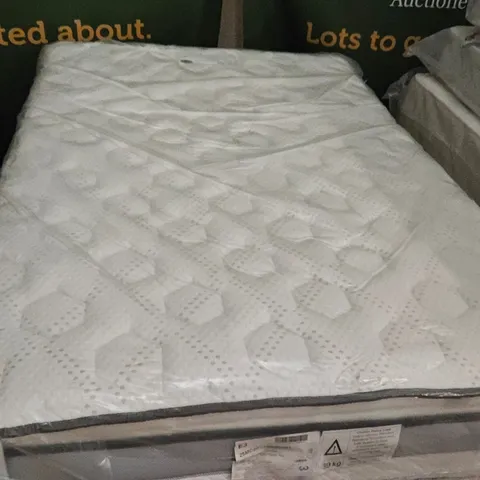 QUALITY BAGGED SILENTNIGHT MIRACOIL 4'6" DOUBLE MATTRESS